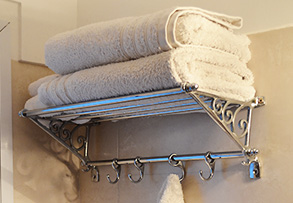 Accesorio para baño, Perchero cromado, Baño, Repisa, Estante, Toilettes, Decoracion, Deco, Antigüo, Antigüedad, Estilo Ingles, Artesanias, Diseño argentina